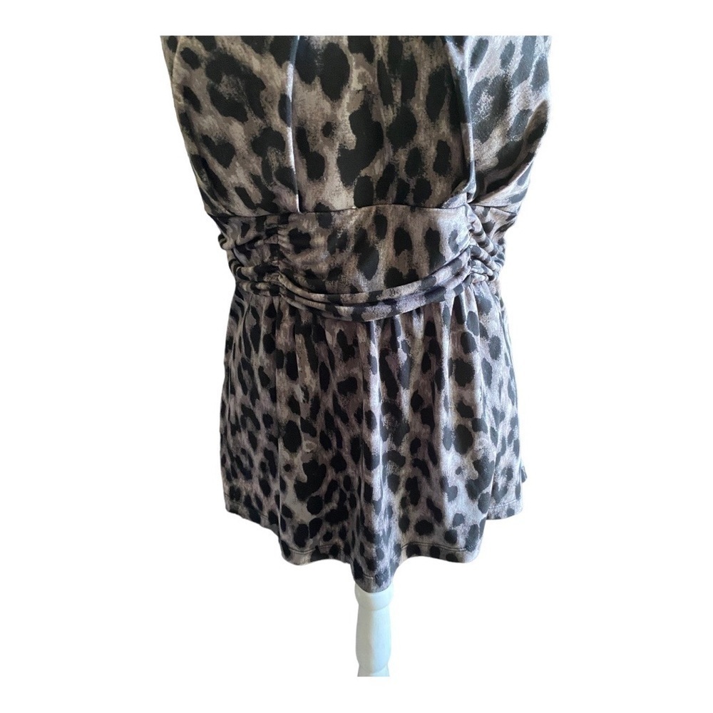 TORRID -ANIMAL PRINT STRAPLESS TOP-SIZE 2X - Picture 2 of 7